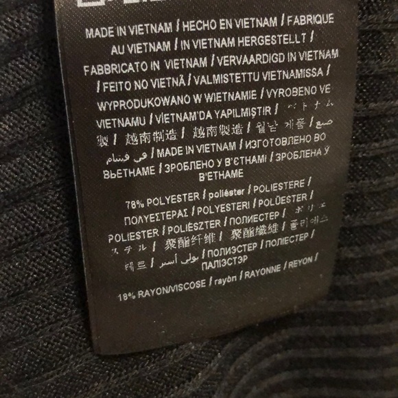 *NEW* Guess Halter Crop Top - Black - Picture 8 of 9